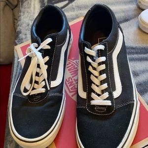 Men’s Vans size 9.5